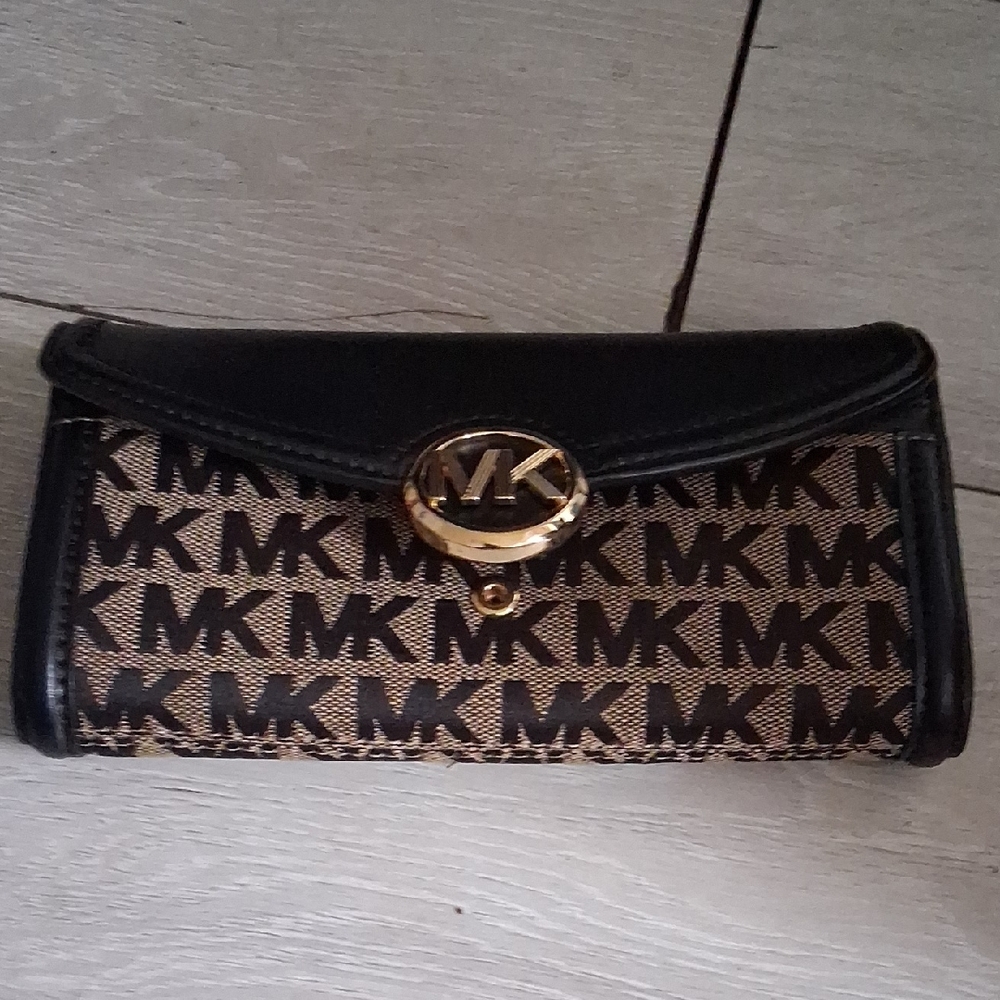 Michael Kors Black and Brown Women's Wallet